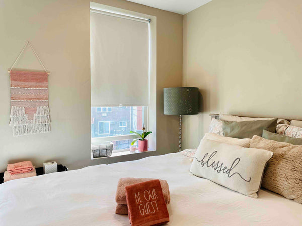 Our apartment in Astoria is conveniently located just 2 blocks away from the N/W New York, NY Rental unit in Astoria · ★4.98 · 1 bedroom · 1 bed · 1 shared bath Private room in rental unit vacation rental 39485765