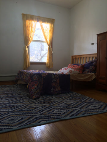 Big, sunny room in 3 bedroom apartment on tree-lined street in Greenpoint.  Righ  Rental unit in Brooklyn · 1 bedroom · 1 bed · 1 bath Private room in rental unit vacation rental 8582762