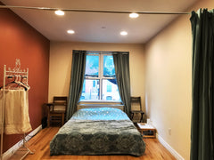 This is a living room turned guest room, you will have your privacy behind curta New York, NY Rental unit in Brooklyn · Studio · 2 beds · 1 shared bath Private room in rental unit vacation rental 19831736