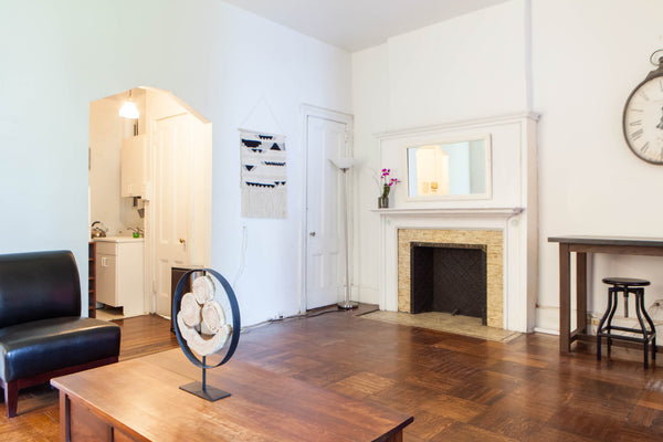 Our apartment is perfectly located by Central Park on 88th Street. The apartment New York, NY Rental unit in New York · ★4.18 · 1 bedroom · 3 beds · 1 bath Entire rental unit vacation rental 29037588