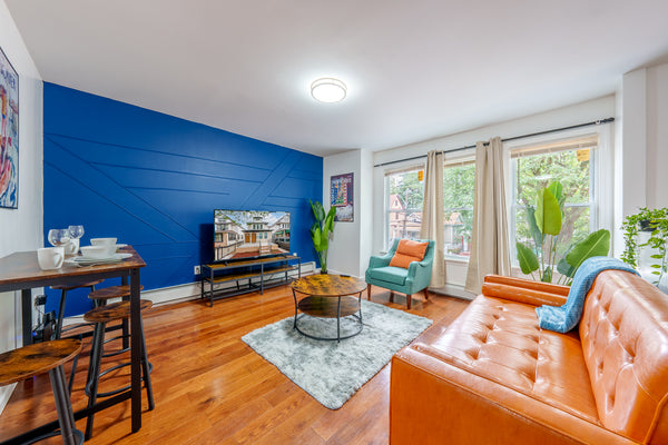 Welcome home! Whether you're coming home after a day of work, enjoying an advent New York, NY Rental unit in Queens · ★4.66 · 3 bedrooms · 4 beds · 1 bath Entire rental unit vacation rental 710332201974856869