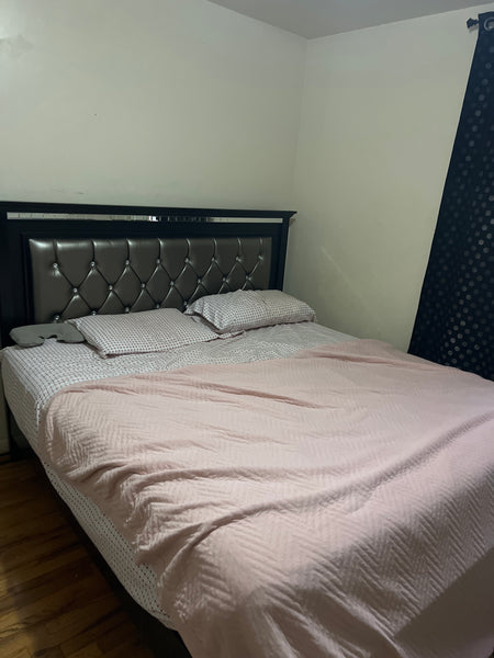 Forget your worries in this spacious and serene space. Bronxville, NY Rental unit in The Bronx · 1 bedroom · 1 bed · 1 bath Private room in rental unit vacation rental 899904670071141603