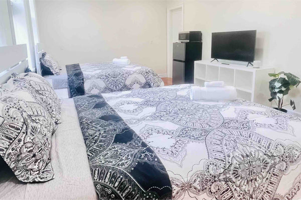 Disconnect from your concerns in this spacious and serene space.<br /><br />If y New York, NY Home in Queens · ★New · 1 bedroom · 2 beds · 1 private bath Private room in home vacation rental 1023494946501931856