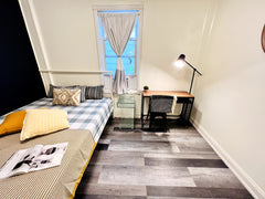 The apartment is located in Woodside, Queens. It is accessible enough to Metro a United States Home in Queens · 1 bedroom · 1 bed · 1 shared bath Private room in home vacation rental 980578515043030225