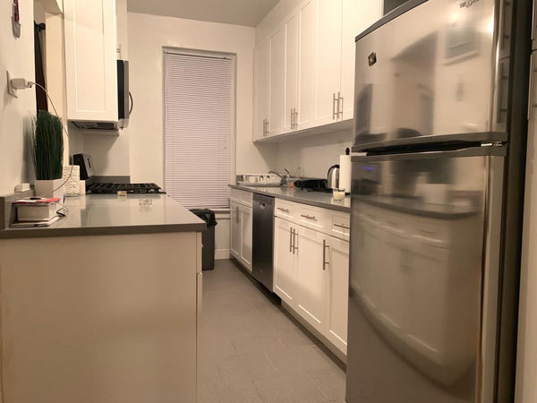 Prime location spacious one bedroom furnished apartment in a prewar building wit New York, United States Rental unit in Brooklyn · 1 bedroom · 1 bath Private room in rental unit vacation rental 970314665699856874