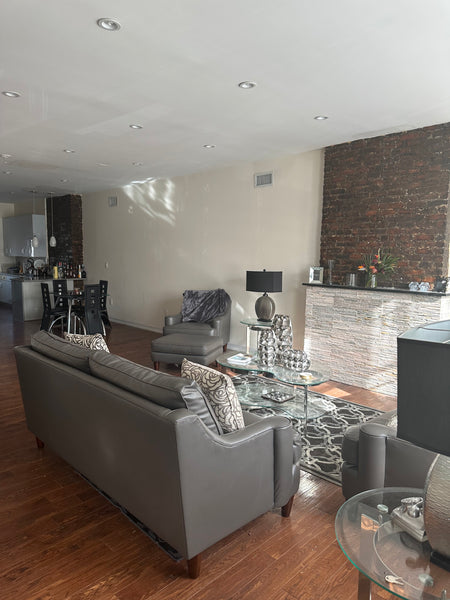 Two bedrooms are available in this 3 bedroom, 2.5 bathroom Bushwick Brownstone!  New York, NY Home in Brooklyn · 1 bedroom · 1 bed · 1 private bath Private room in home vacation rental 826626089794986454