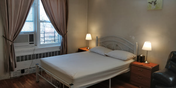 Fully equipped and functional private rooms<br />Rooms are clean, bright, spacio New York, NY Condo in Flushing · ★4.60 · 1 bedroom · 1 bed · 1 shared bath Private room in condo vacation rental 6269646