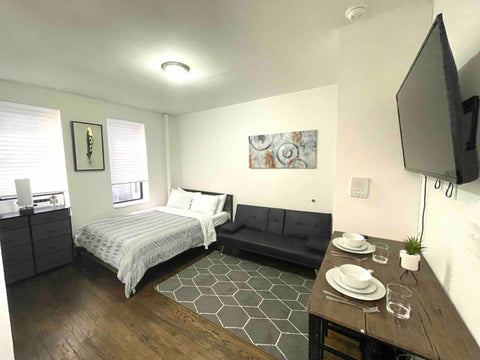 Beautiful & Modern studio apartment! This is a Gorgeous apartment in the heart o  Rental unit in New York · ★4.83 · Studio · 2 beds · 1 bath Entire rental unit vacation rental 559671382972443261
