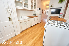 Fully furnished amazing 3 bedrooms with terrace.<br />Located in the heart of So  Rental unit in New York · 3 bedrooms · 3 beds · 1.5 baths Entire rental unit vacation rental 43022394