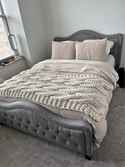 Fully furnished private bedroom. Apartment located in an elevator building with  New York, NY Rental unit in Brooklyn · 1 bedroom · 1 bed · 1 shared bath Private room in rental unit vacation rental 807826416863866703