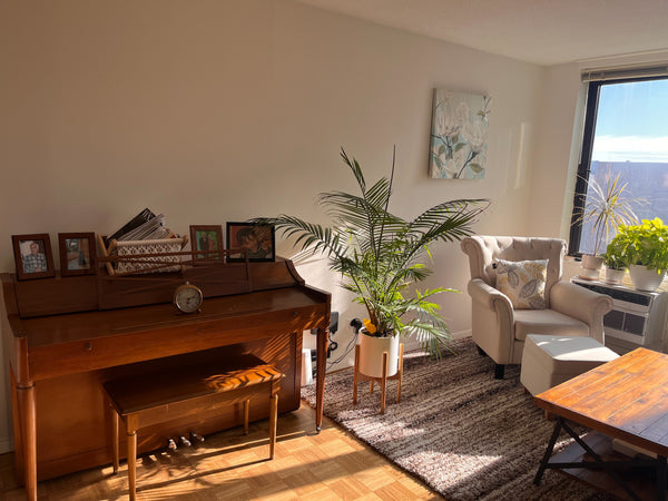 The luxury studio has a true city feeling. Close to subway and bus stops. Enjoy  New York, NY Rental unit in New York · 1 bedroom · 1 bed · 1 bath Entire rental unit vacation rental 824816865720447714