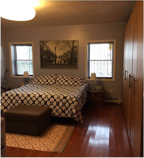 Big king size bed,  Large flat screen TV and ultra fast 100mb Fios internet. pri  Rental unit in Queens · ★4.89 · 1 bedroom · 1 shared bath Private room in rental unit vacation rental 18753406