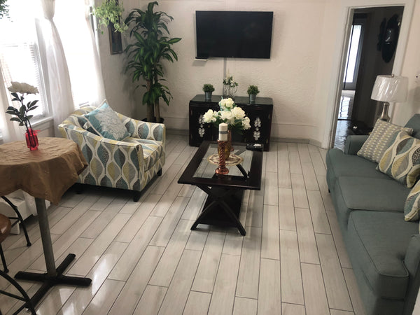 Our place is on the 1st floor, guests will have privacy.<br />Airport pick up $1 New York, NY Rental unit in Queens · ★4.92 · 2 bedrooms · 2 beds · 1 private bath Private room in rental unit vacation rental 24162261