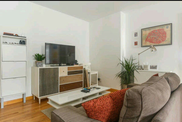 Close to NYC's trendiest restaurants, bars, shops on Broadway and many transport New York, NY Rental unit in New York · 1 bedroom · 1 bed · 1 bath Private room in rental unit vacation rental 6428581