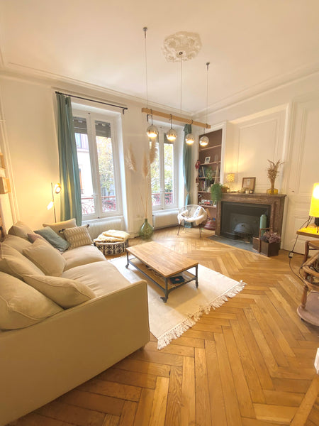 My charming appartement is in a traditional Lyon building in a lovely and safe n Lyon, France Charming and typical lyon appartement, center Entire rental unit vacation rental 771802226445072875