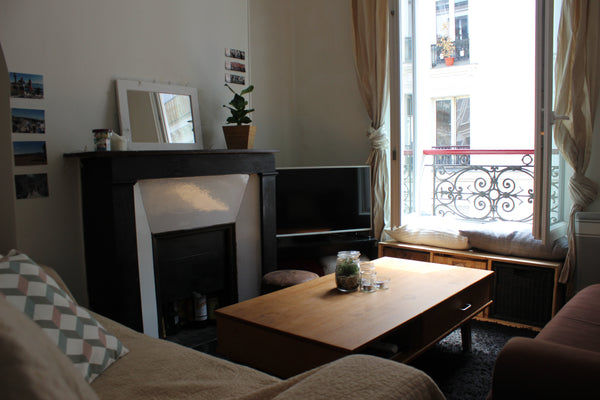 Notre appartement est un petit nid douillet de 38m2, idéal pour les couples ou l Paris, France Appartement T2 au coeur du quartier Batignolles Entire rental unit vacation rental 18269125