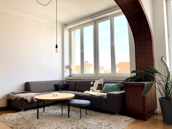 Bright and spacious 1950s apartment on the third floor of a small apartment buil  Studio Seefhoek Entire rental unit vacation rental 52461678