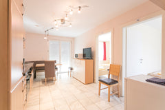 Quiet apartment for six people with paid parking (reservation needed) and a nice Vienna, Austria Apartment L3 up to 6 people - paid parking+garden Entire condo vacation rental 30796756