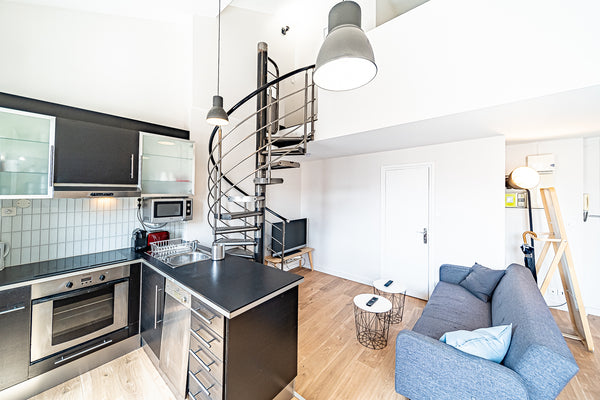 Charmant appartement avec mezzanine, situé au 3e étage d'un immeuble sécurisé ru Lyon, France Le Paul Bert-Duplex lumineux-Part Dieu Villette Entire rental unit vacation rental 649711384996513616