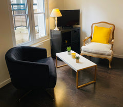 Flat ideally situated at 100m from the tube station "Abbesses" (Line 12) and 300 Lille, France Studio aux Abbesses - Montmartre Entire rental unit vacation rental 6197470