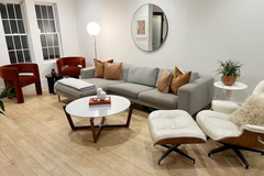 Located in prime Park Slope, Brooklyn with outdoor garden.  Close by to subway,  New York, United States Home in Brooklyn · ★4.98 · 2 bedrooms · 3 beds · 1 bath Entire home vacation rental 886122778021873283