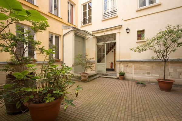 In the heart of the Latin Quarter, I have the pleasure to welcome you in a small Paris, France Small new studio near Notre Dame Private room in bed and breakfast vacation rental 1431312