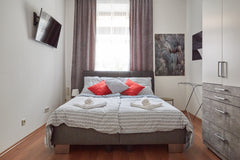   Modern Apart. - Huge Longstay discount Entire rental unit vacation rental 583279464142692781
