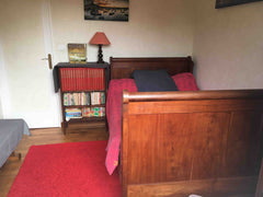 Maison de plain pied  avec quatre chambres, jardin et terrasse . Une chambre à l Martignas-sur-Jalle, France Chambre dans maison Private room in home vacation rental 7266553