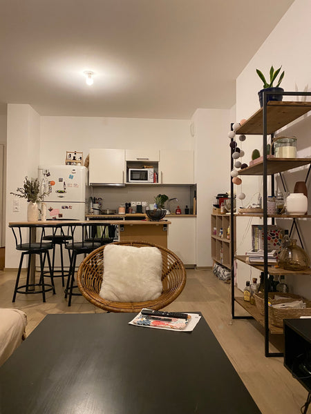 Découvrez à Bordeaux ce T3 cosy et tout équipé juste à côté de la gare de Bordea Bordeaux, France T3 cosy et équipé avec balcon Entire rental unit vacation rental 17075688