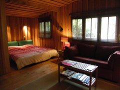 Petit déjeuner compris ( cafe.thé, chocolat, pain fait maison, beurre, confiture  Centre Bordeaux cabane de charme Entire cabin vacation rental 1185900