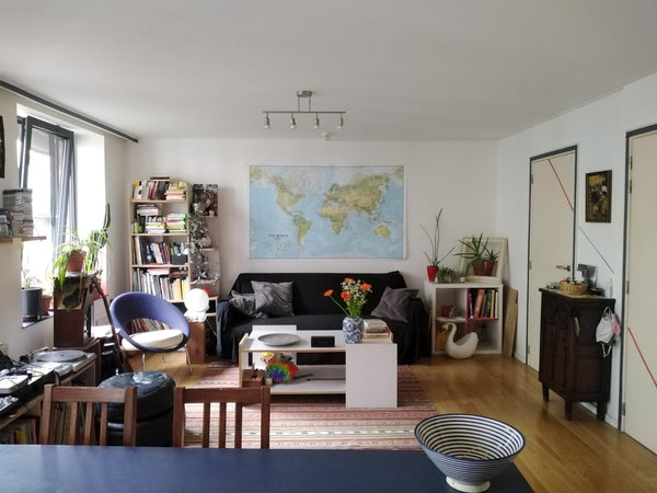 Kick back and relax in this calm, stylish space. Brussels, Belgium Room in cozy apartment in the heart of St.Gilles Private room in rental unit vacation rental 52785863