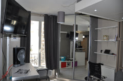 Studio 18m² lumineux et cosy ; à 5 minutes  du RER ,Metro <br />Douche à l'itali Rubelles, France Studio Cours de vincennes paris 20 Entire rental unit vacation rental 6930966