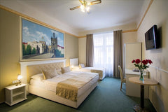 Very nice room for three in hotel Taurus<br /><br /><b>The space</b><br />Hotel   Standard Triple room in hotel TAURUS Room in boutique hotel vacation rental 28169173