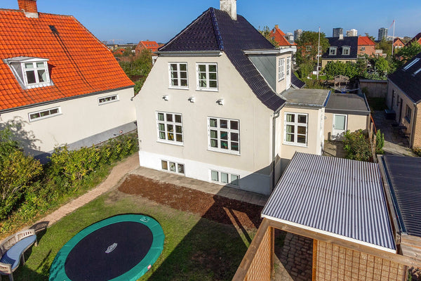 Classic Copenhagen house from 1922. Close to the beach, close to city centre,  a Copenhagen, Denmark Beautiful family-friendly house / great location Entire villa vacation rental 37696807