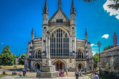 London & Heathrow to Southampton cruise terminals via Winchester  Private Tours and Travel Guide Europe London CITY London Destination Tour Europe London CITY London