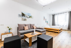 The modern furnished accommodation offers space for four guests and is located i Vienna, Austria modern Family Apartment - CLOSE TO CITY CENTRE Entire rental unit vacation rental 30196722