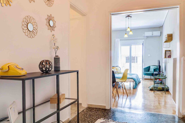 Our place is located in one of the most residential areas in Athens and close to United Arab Emirates Cozy apartment in Pangrati - central & fresh! Entire rental unit vacation rental 37954120