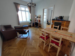 Hi, ich suche einen Nachmieter für mein Zimmer in einer schönen WG.<br /><br />U Wiesbaden, Germany Schönes WG-Zimmer in Wien Private room in rental unit vacation rental 563415485264863284