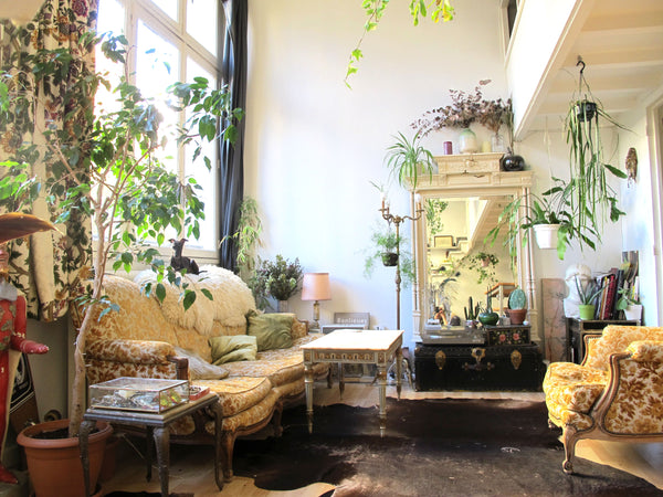 Greetings! <br />Our charming green lofted two-room 40m2 space is located at the Paris, France Green Open Space Entire loft vacation rental 10099298