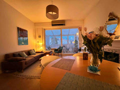 Cosy, quiet and bright flat in the Louise area. Next to busy Bailly, Flagey area Brussels, Belgium Cosy and bright flat in Louise area Entire rental unit vacation rental 35778221