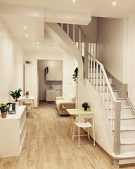 Room is in the attic with double bed of 140 x 200 cm. (suitable for 2 adults)<br Brussels, Belgium 1 adult, shared bath, 1 double bed, hyper centre Private room in home vacation rental 681289208376764429