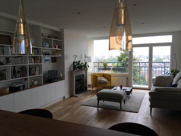 Dans une rue calme du quartier du Chant d'Oiseau, à proximité directe du Métro e Brussels, Belgium Lumineux appartement, au calme et à 2 pas du métro Entire rental unit vacation rental 620659011567712196