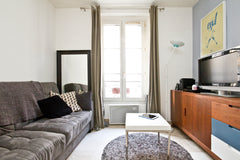 Charmant 2 pièces, proche rue Lepic et Sacré Coeur. Situé sur la butte Montmartr Bordeaux, France Montmartre / agréable 2 pièces Entire rental unit vacation rental 4647794
