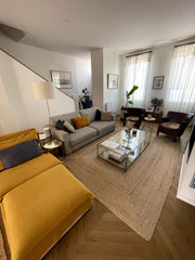 Notre maison est idéalement située dans Bordeaux, à deux pas du Jardin Public et Bordeaux, France Maison 4 chambres Bordeaux Centre/Jardin Public Entire townhouse vacation rental 3500585