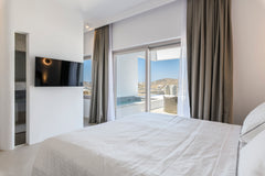 Muro Suites in a brand new complex of luxury suites located in Ornos Mykonos. Th Greece Muro Suite with Plunge Pool and Jacuzzi #1 Room in aparthotel vacation rental 676111156010195934