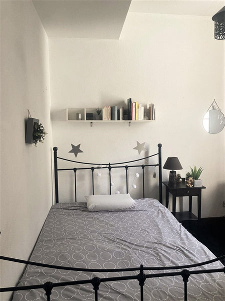 Belle chambre avec salle de bain indépendante dans l'hyper centre de Bordeaux, d Bordeaux, France Belle chambre avec SDB au coeur de Bordeaux Private room in rental unit vacation rental 19037578