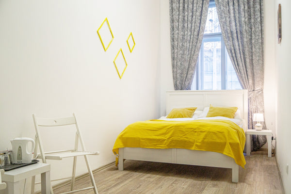Ein schönes und modernes Zimmer mitten auf der berühmten Mariahilferstraße im Ze  Shopping Paradise w/ City View Mariahilfer Str. H Entire rental unit vacation rental 48182112