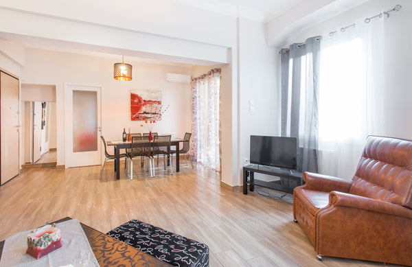 Welcome to Anneza's apartment!!<br />A unique newly renovated (April 2017) apart Nea Ionia, Greece Anneza's Luxury apartment 5 min to Acropolis Entire rental unit vacation rental 18472257