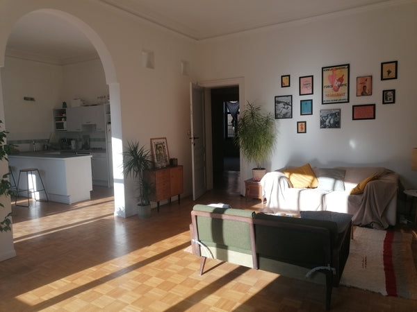 Grand appartement avec terrasse dans une maison de maître du quartier des Libert Brussels, Belgium Grand appartement avec terrasse, maison de maître Entire rental unit vacation rental 50051027