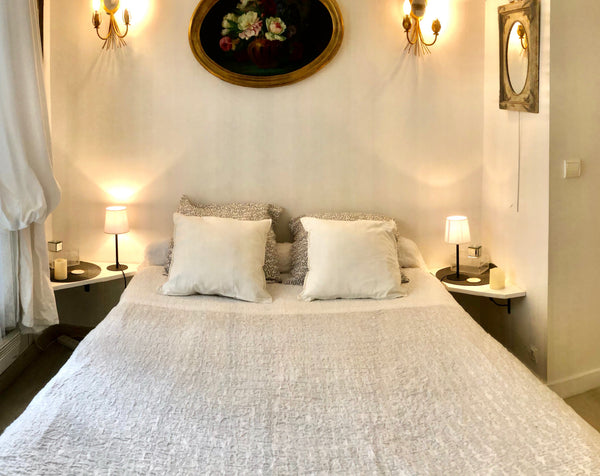 my apartment is located just 5 mn from the Champs Elyses Etoile and 10 mn from t Paris, France Bedroom Arc de Triomphe  Trocadero Private room in rental unit vacation rental 1137130